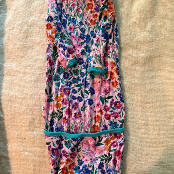 Little sleepies sweet pea newborn gown - Picture 2 of 4